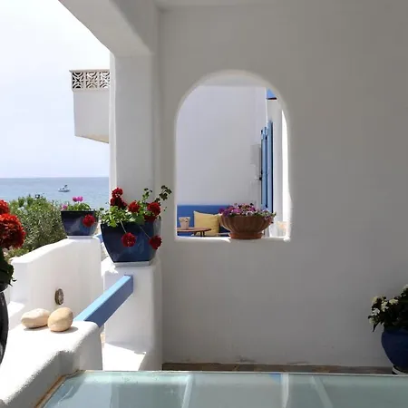 Evita * Aliki (Paros)